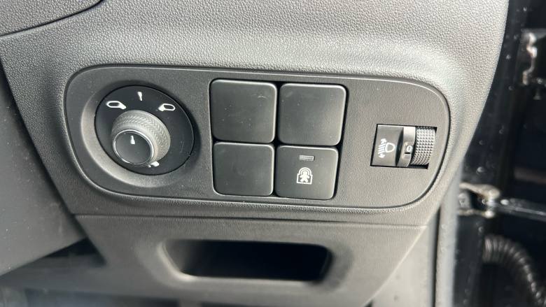 Citroen C3 1.2 PureTech Plus 5dr Petrol Hatchback